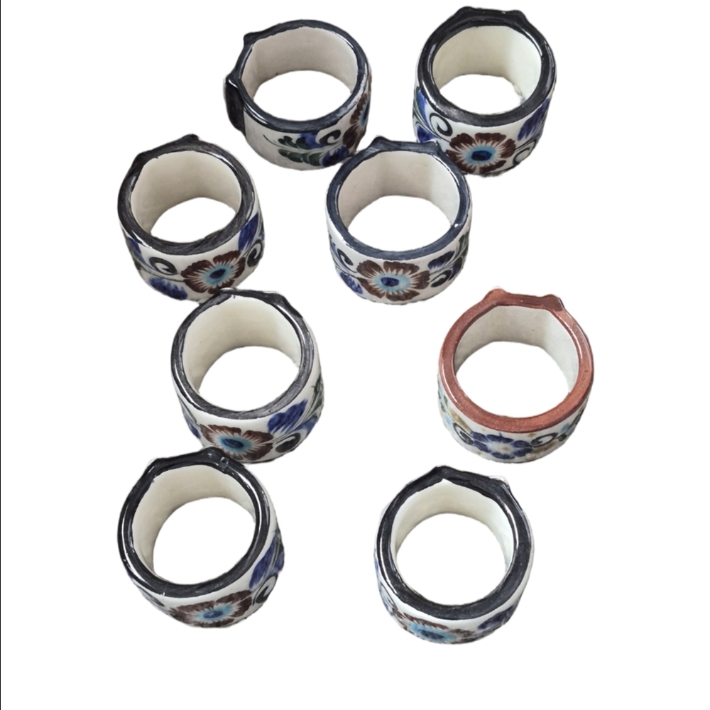 Floral Ceramic Mexican Tonala Napkin Rings with Wooden Caddie - Picture 3 of 9
